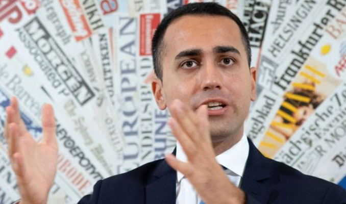 İtalya Başbakan Yardımcısı'ndan gazetecilere: Çakallar, fahişeler