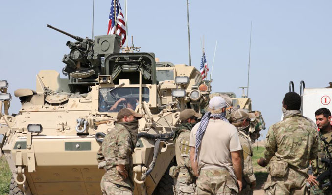 ABD askerlerinden terör örgütü YPG ile Türkiye sınırında ortak devriye