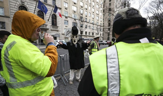 New York'ta sarı yelekliler protestosu