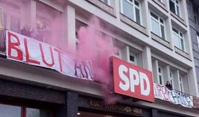 Almanya'da PKK yandaşları SPD binasını bastı