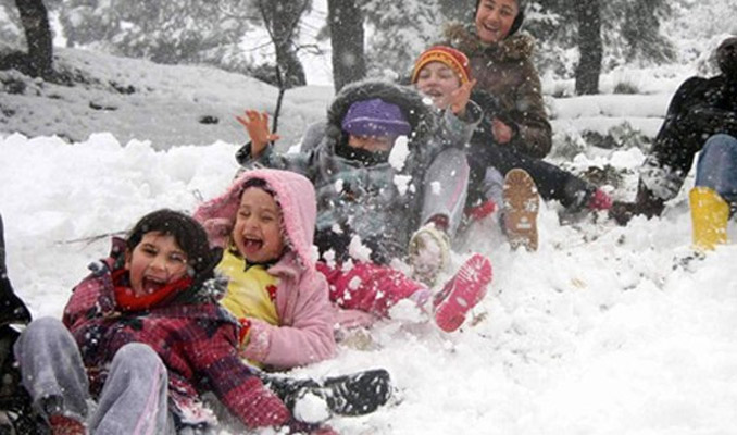 Vasip Şahin'den kar tatili açıklaması