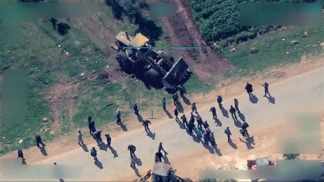 YPG'li teröristler sivilleri kalkan yapıp kaçmış
