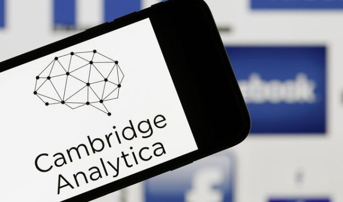 Skandalın ardından Cambridge Analytica'da ikinci CEO da gitti