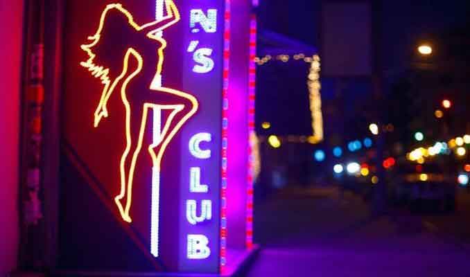 Müşteri striptiz kulüpte öldü