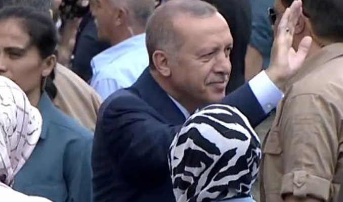 Erdoğan oy verme işlemini gerçekleştirdi