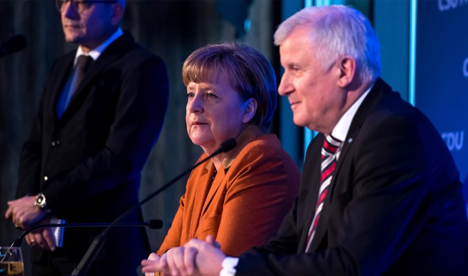 Almanya'da siyasi kriz aşıldı