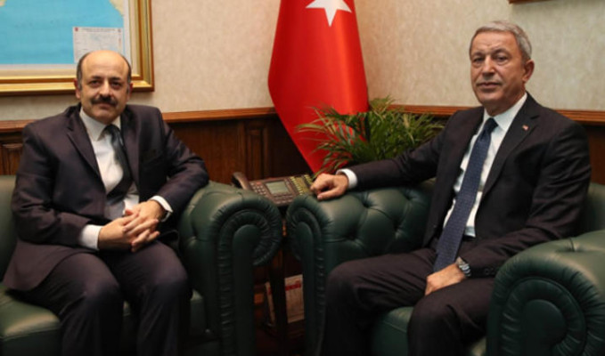 Bakan Akar, YÖK Başkanı Saraç ile 'bedelli'yi görüştü
