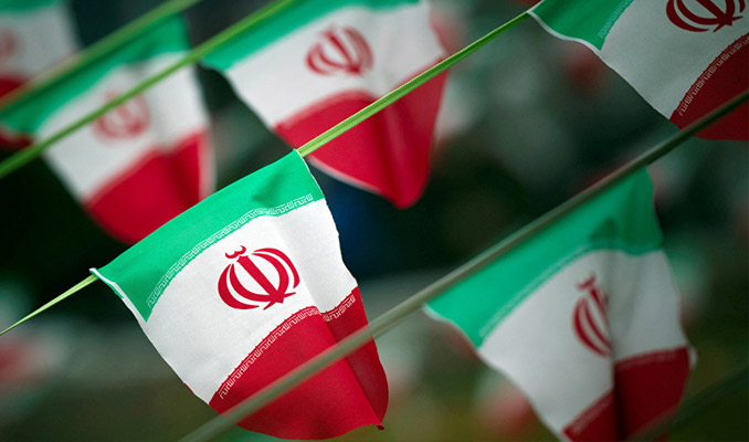 İran iki petrol devini uyardı