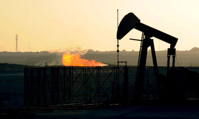 ABD'nin petrol stokları arttı, üretim rekor kırdı