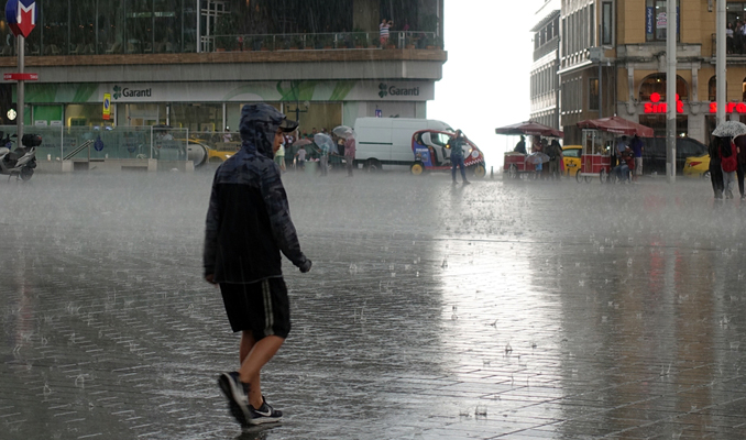 İstanbullulara sağanak yağış uyarısı!