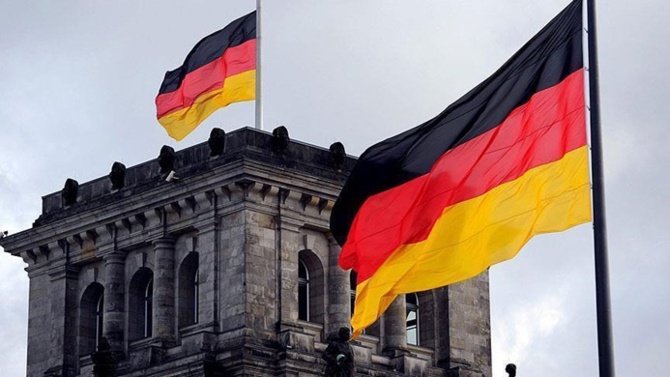 Almanya'nın kredi notuna 2 kuruluştan teyit