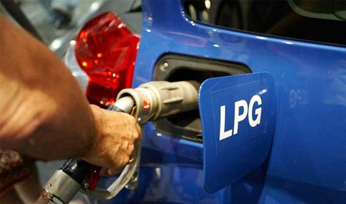 LPG oto gaz fiyatına 27 kuruşluk zam yapıldı