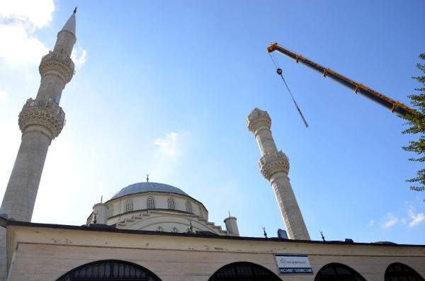 Avcılar'da yıkılan minarede 14 yerine 8'lik demir kullanılmış