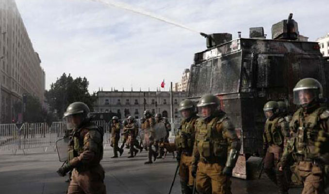Başkan imzaladı! Şili'de ordu kışlasına çekiliyor