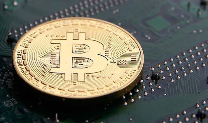 Bitcoin 8 bin doların altına geriledi