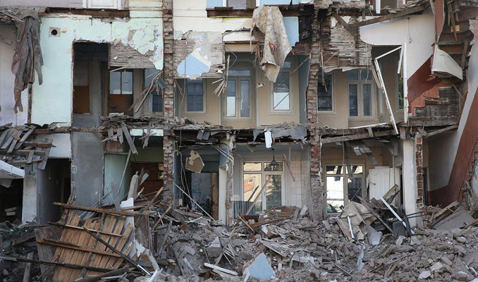 İstanbul depreminde 48 bin binanın yıkılacağı öngörülüyor