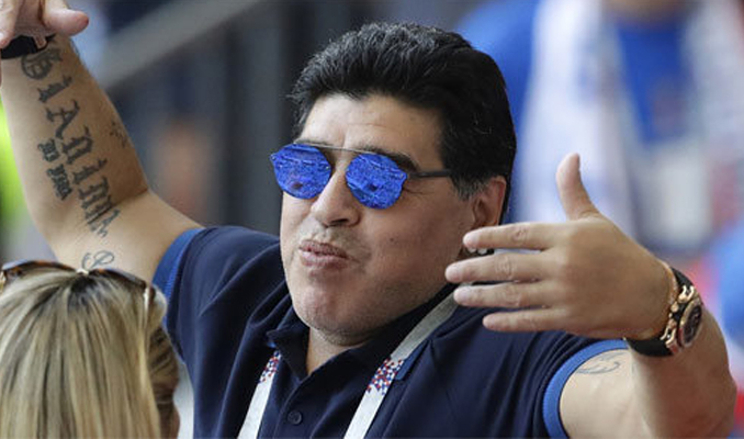 Maradona’dan Morales’e destek