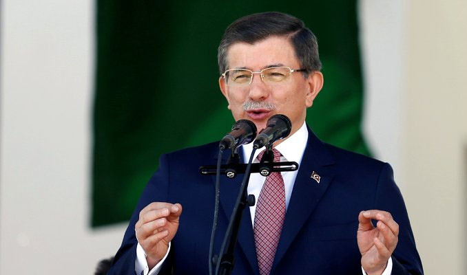 Ahmet Davutoğlu yeni partisi için başvuru yaptı