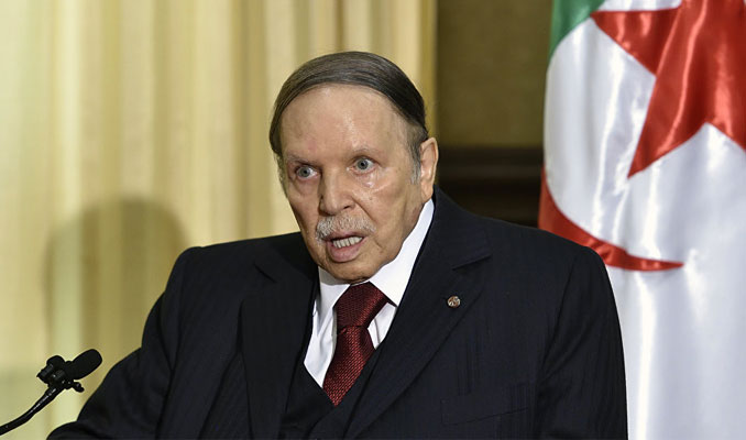 Cezayir Cumhurbaşkanı Buteflika ülkesine döndü