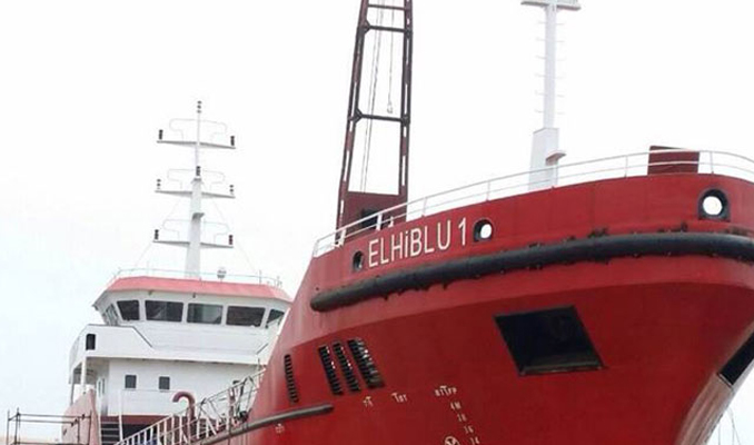 Türk mürettebatın olduğu gemiyi göçmenler kaçırdı