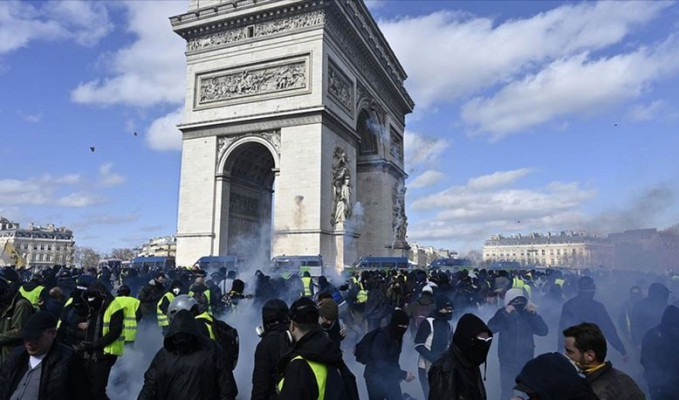 Fransa hükümetinden sarı yeleklilere protesto yasağı