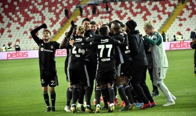 Beşiktaş 5 maçlık seri yakaladı, şampiyonluk için iştahı kabardı  
