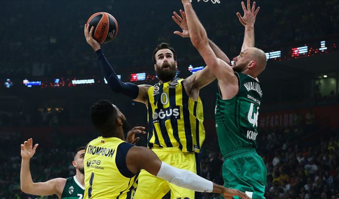 Fenerbahçe Beko seride yeniden öne geçti