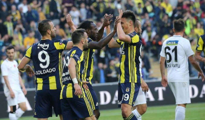 Fenerbahçe: 2-1 :Akhisarspor