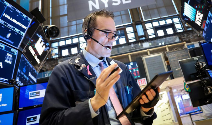 Dow günü sınırda, S&P 500 ve Nasdaq ekside kapadı