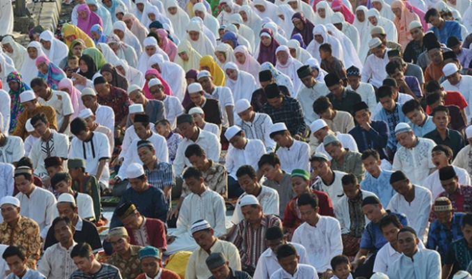 Bazı ülkeler Ramazan Bayramı'na bugün başladı