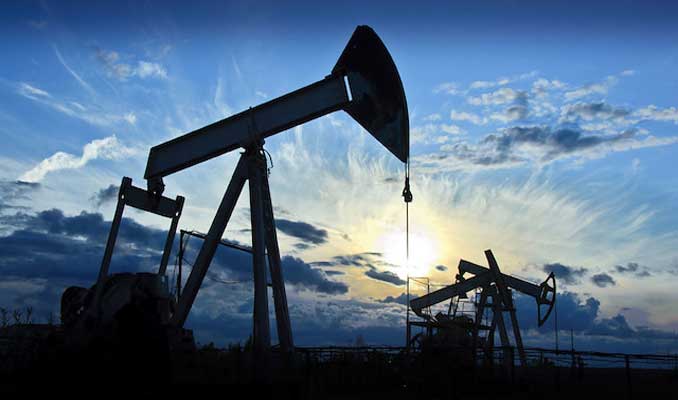 Petrol OPEC'in üretim kısıntısı ile yükseldi