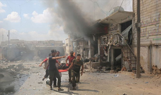 İdlib'e rejim güçlerinden hava saldırısı: 17 sivil öldü