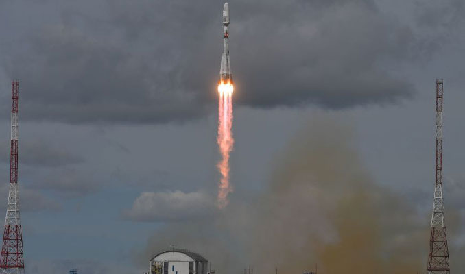 Rusya'nın en güçlü iletişim uydusu devreye girdi