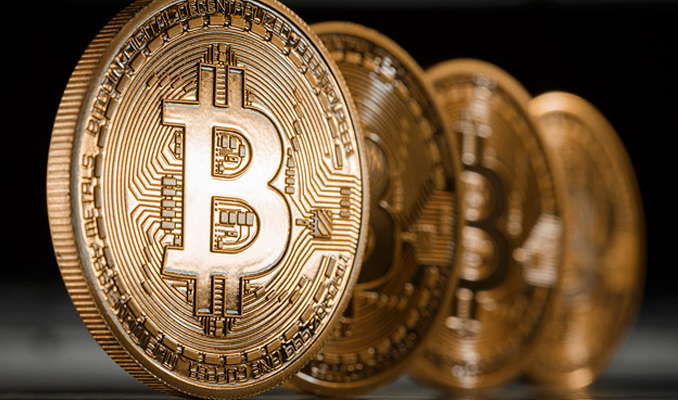 Bitcoin yeniden 10 bin doların üzerine yükseldi 