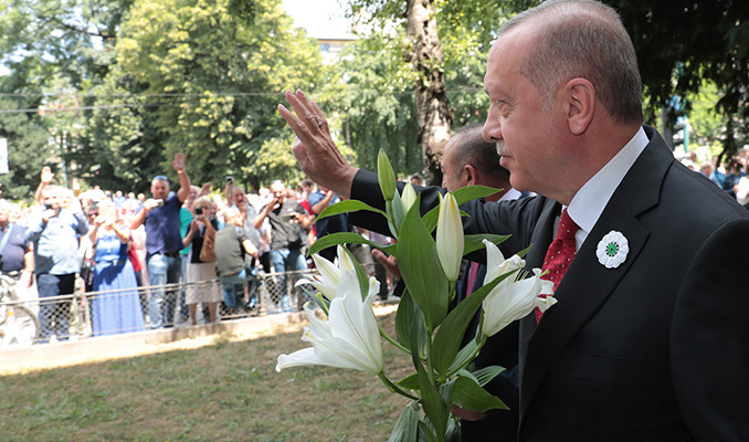 Erdoğan, Srebrenitsa kurbanları için düzenlenen törene katıldı
