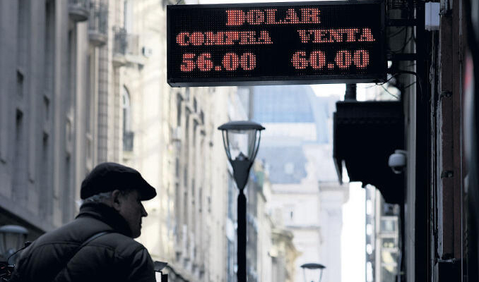 Arjantin ‘ön seçim’ yaptı ülkede piyasalar sallandı