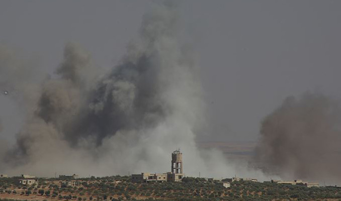 Rejim ve Rusya'dan İdlib'e yeni hava saldırıları
