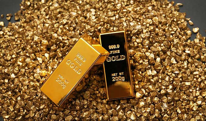 Altın ticaret haberleri ve güçlü dolar ile kaybını korudu