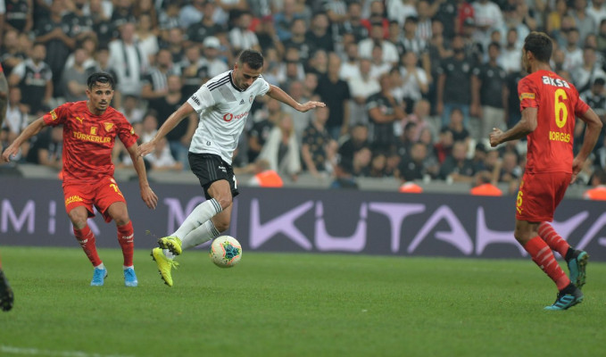 Beşiktaş, Göztepe'yi 3 golle geçti