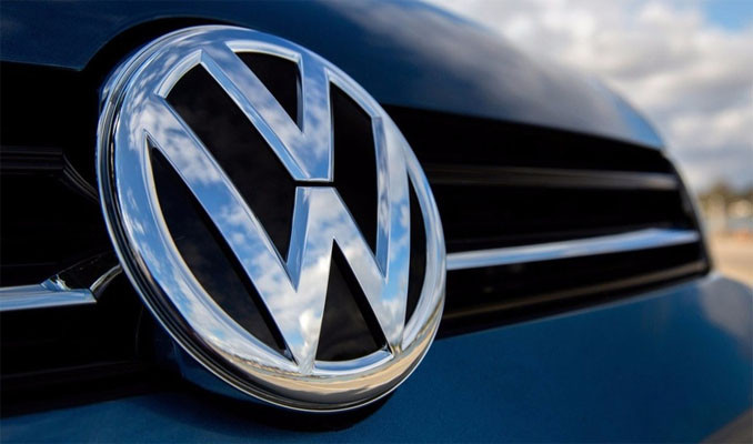 Alman devi Volkswagen logosunu yeniledi