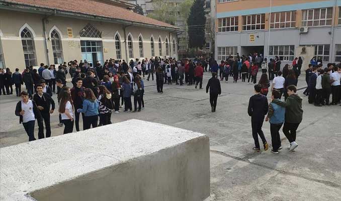 İstanbul, Bursa, Kocaeli ve Yalova'da okullar tatil edildi