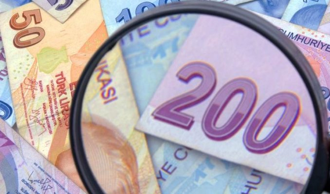 Commerzbank/Ghose: Türk Lirası, ABD Doları karşısında keskin şekilde değer kaybeder