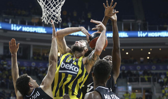Fenerbahçe Beko Asvel'e fark attı