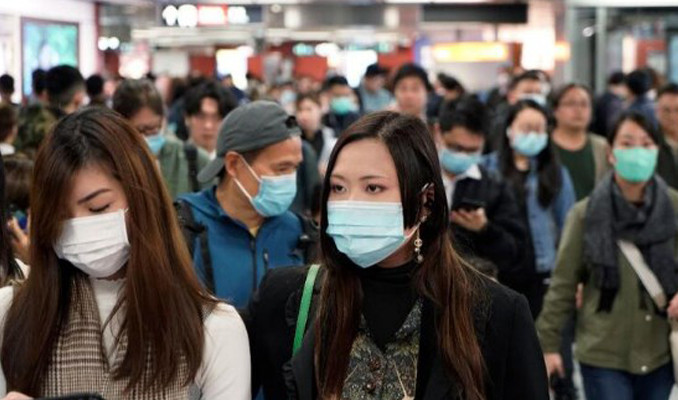 Çin'de maske satışları patladı, stoklar tükeniyor