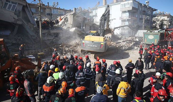 İlhan Kesici: Deprem bakanlığı kurulmalı