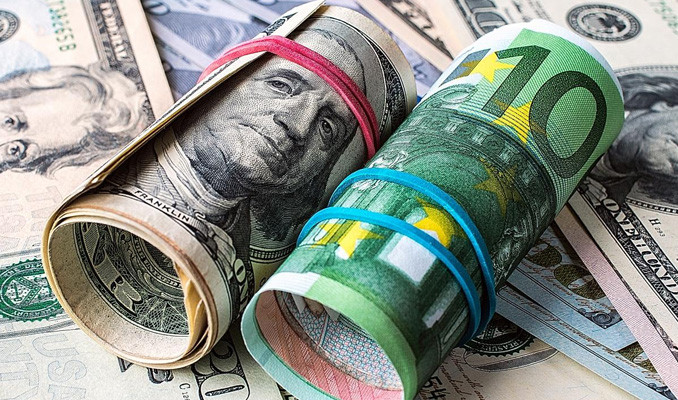Euro, dolar karşısında itici güç bulamıyor