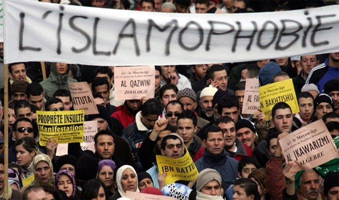 Müslüman ülkeler Fransa'ya karşı ayaklandı