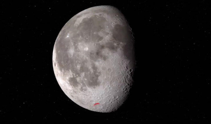 NASA'dan heyecan verici haber: Ay'da su bulundu