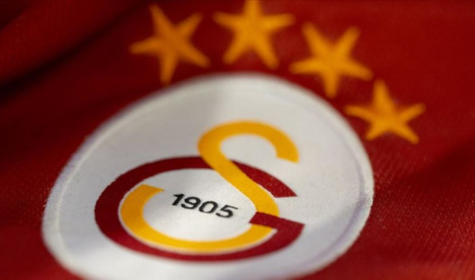 Galatasaray'da bir futbolcu korona virüse yakalandı