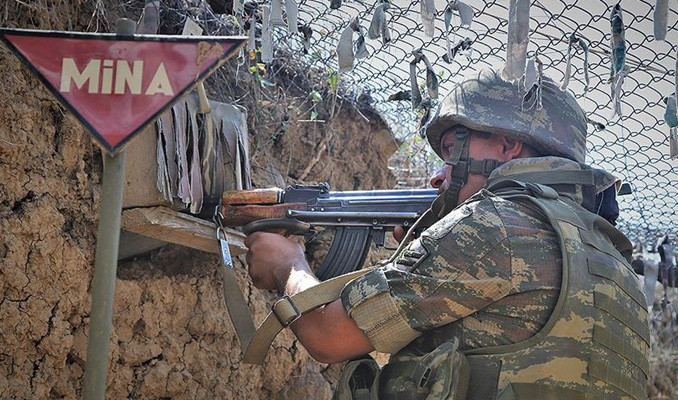Azeri ordusu bir kasabayı daha kurtardı